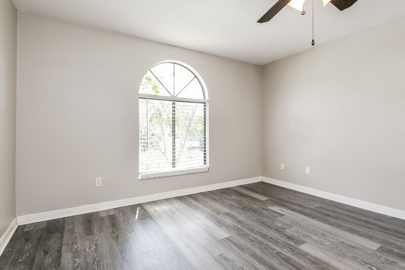 3,430/Mo, 2629 Saffron Dr Orlando, FL 32837 Main Bedroom View