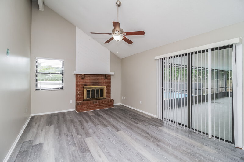 2,455/Mo, 235 S Shadow Bay Dr Orlando, FL 32825 Family Room View