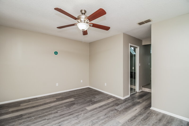 2,455/Mo, 235 S Shadow Bay Dr Orlando, FL 32825 Main Bedroom View 2