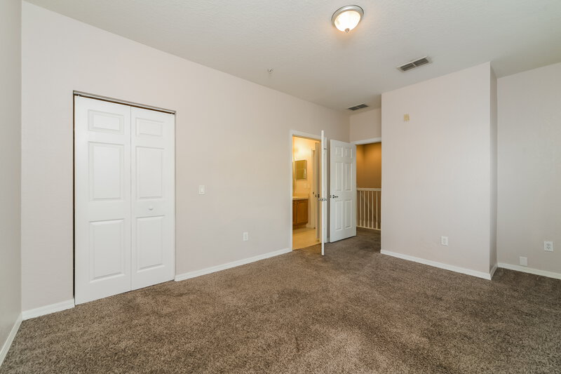 0/Mo, 2586 Grand Central Pkwy Apt 9 Orlando, FL 32839 Misc View 9