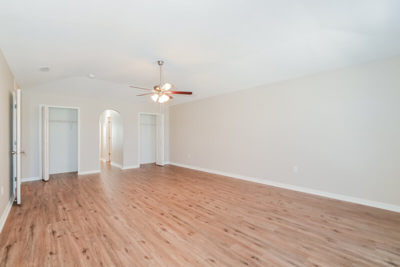 3,100/Mo, 405 Fish Hawk Dr Winter Haven, FL 33884 Main Bedroom View