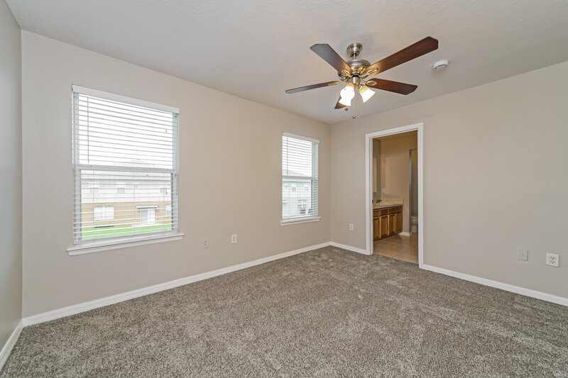 2,240/Mo, 4004 Pemberly Pines Cir Saint Cloud, FL 34769 Main Bedroom View