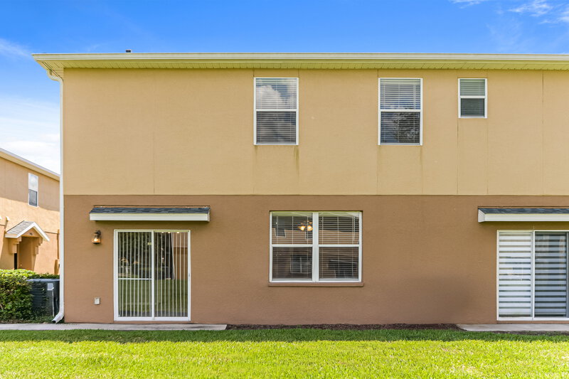 2,240/Mo, 4004 Pemberly Pines Cir Saint Cloud, FL 34769 Rear View