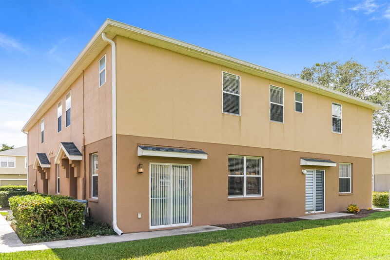 2,240/Mo, 4004 Pemberly Pines Cir Saint Cloud, FL 34769 Rear View 2