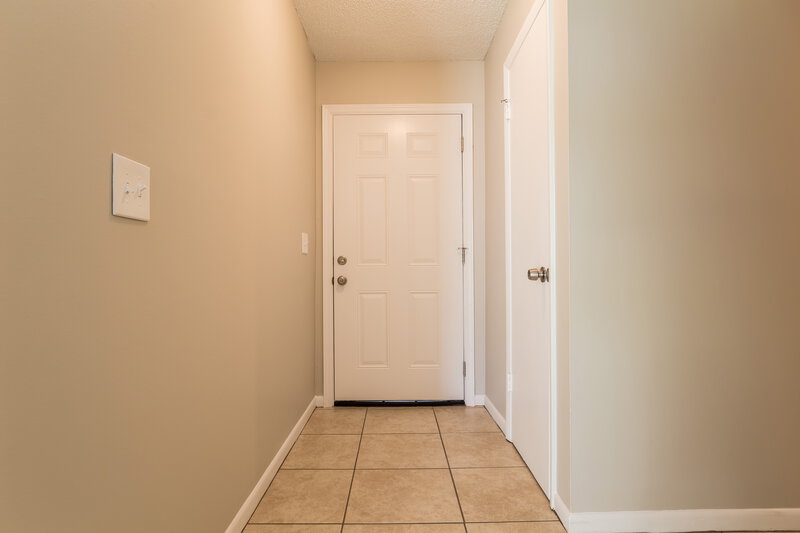2,760/Mo, 6321 Baronette Dr Orlando, FL 32818 Foyerlarge View