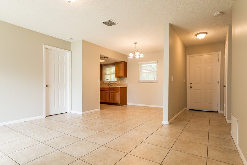 2,760/Mo, 6321 Baronette Dr Orlando, FL 32818 Living Roomlarge View 2