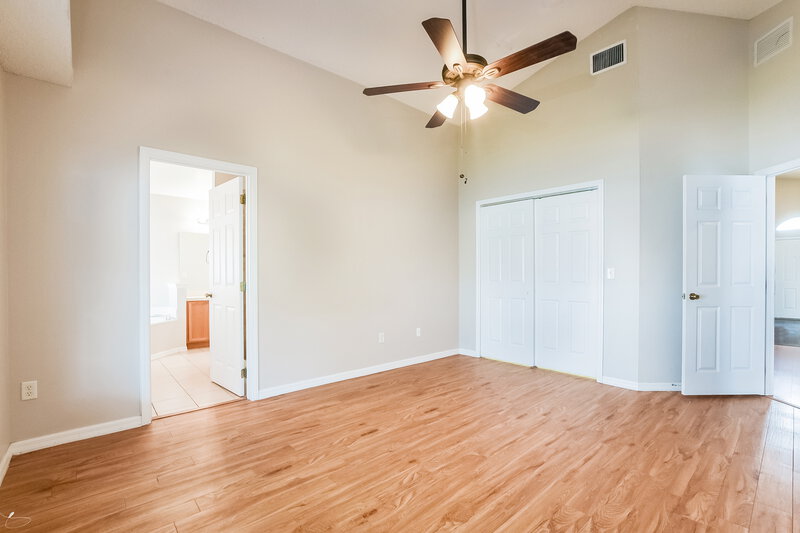 3,010/Mo, 914 Copenhagen Way Winter Garden, FL 34787 Main Bedroom View 2