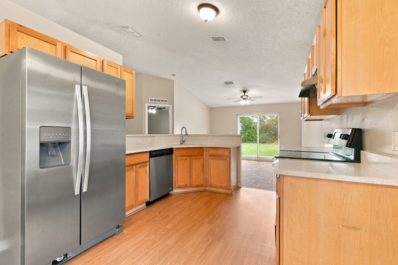 2,325/Mo, 1268 Welch Ridge Ter Apopka, FL 32712 Kitchen View