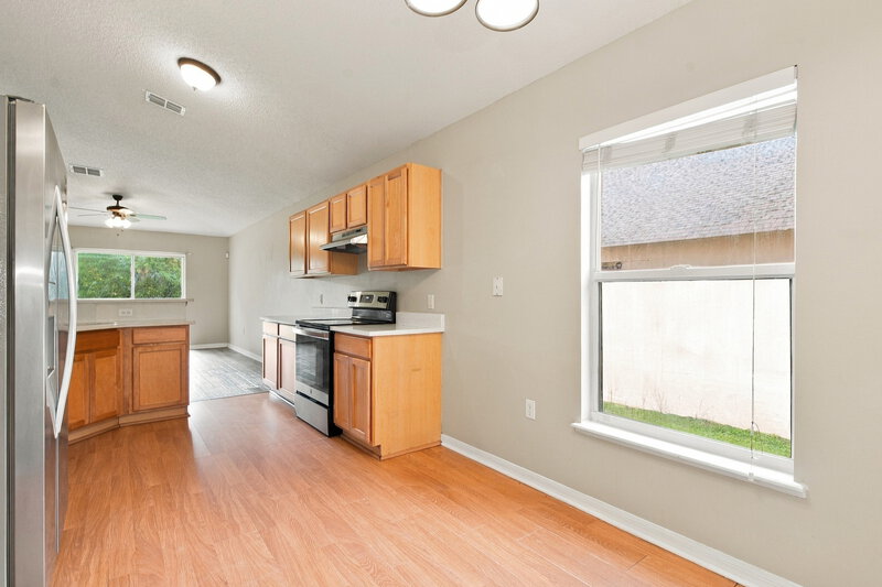 2,325/Mo, 1268 Welch Ridge Ter Apopka, FL 32712 Kitchen View 2
