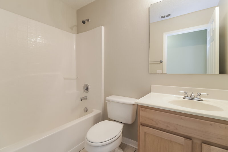 2,480/Mo, 2959 Elbib Dr Saint Cloud, FL 34772 Bathroom View