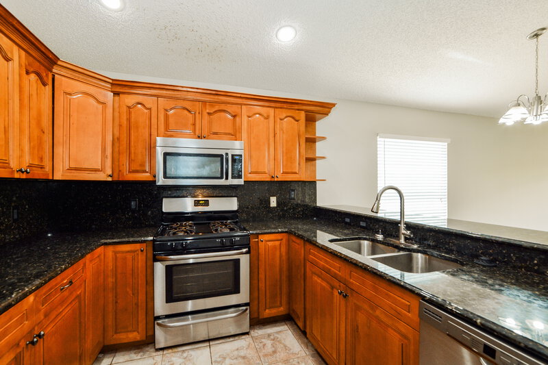 2,255/Mo, 4159 Shadow Creek Cir Oviedo, FL 32765 Kitchen View