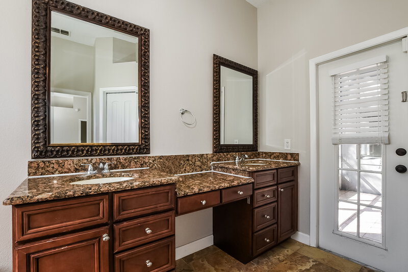 2,025/Mo, 2714 Cahill Way Lake Mary, FL 32746 Main Bathroom View