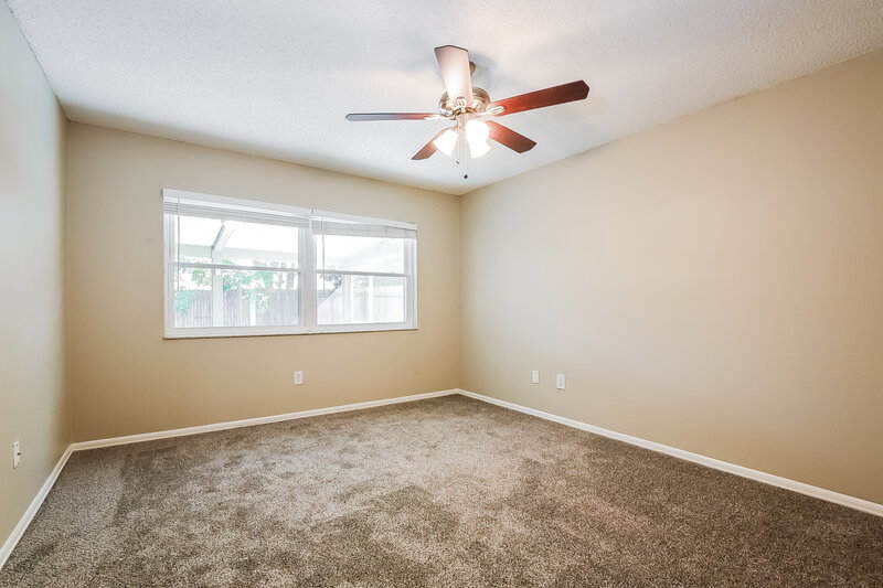 2,290/Mo, 1012 Hornbeam St Oviedo, FL 32765 Main Bedroom View