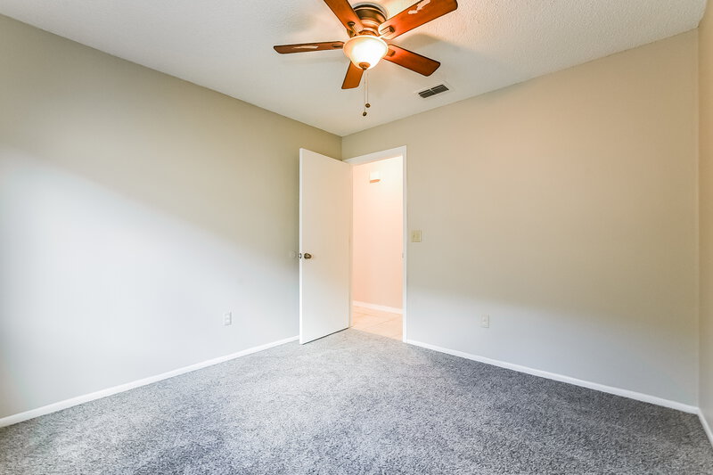 2,290/Mo, 1012 Hornbeam St Oviedo, FL 32765 Bedroom View 3