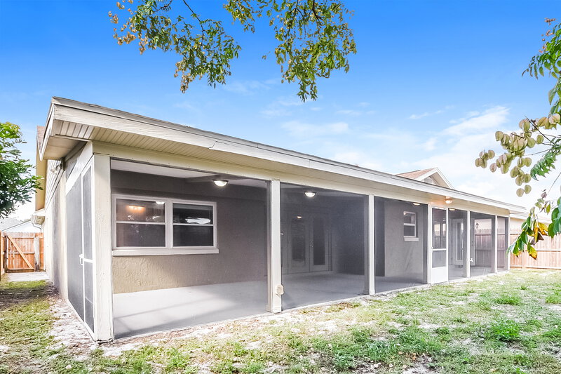 2,290/Mo, 1012 Hornbeam St Oviedo, FL 32765 Rear View 2