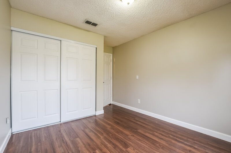 2,130/Mo, 13846 Ginger Creek Blvd Orlando, FL 32826 Bedroom View