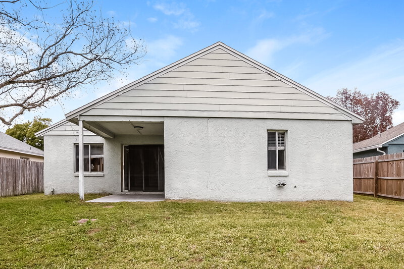 2,130/Mo, 13846 Ginger Creek Blvd Orlando, FL 32826 Rear View