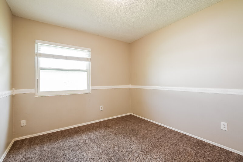 2,300/Mo, 825 Virginia Woods Ln Orlando, FL 32824 Bedroom View
