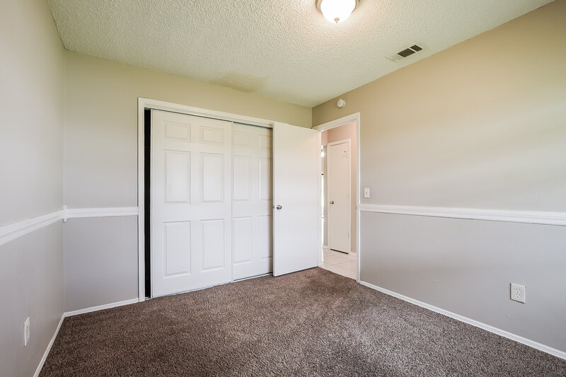 2,300/Mo, 825 Virginia Woods Ln Orlando, FL 32824 Bedroom View 2