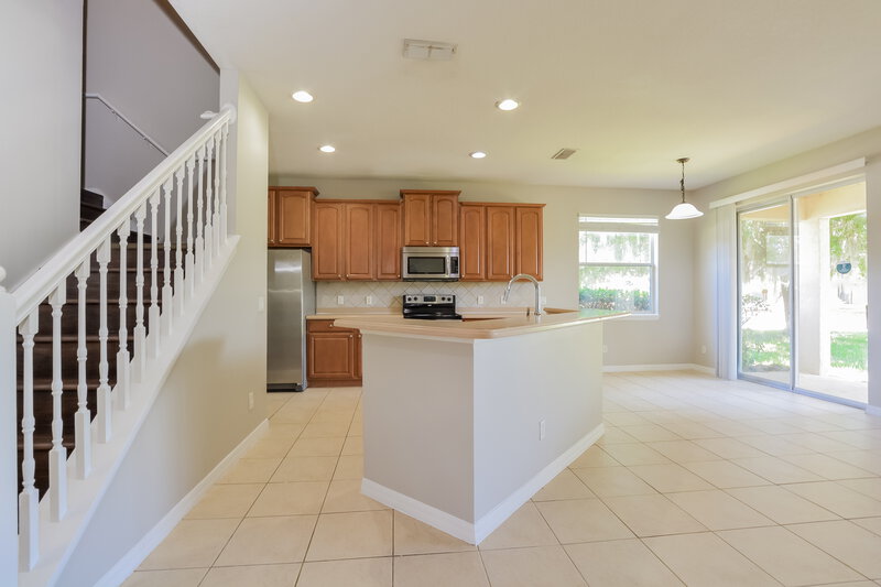 2,660/Mo, 1449 Madison Ivy Cir Apopka, FL 32712 Kitchen View