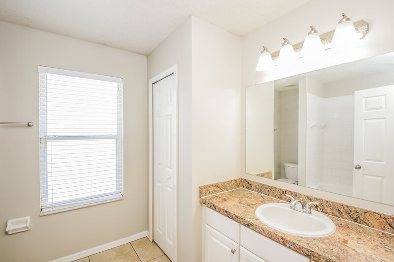 2,530/Mo, 3103 Turnberry Blvd Kissimmee, FL 34744 Bathroom View