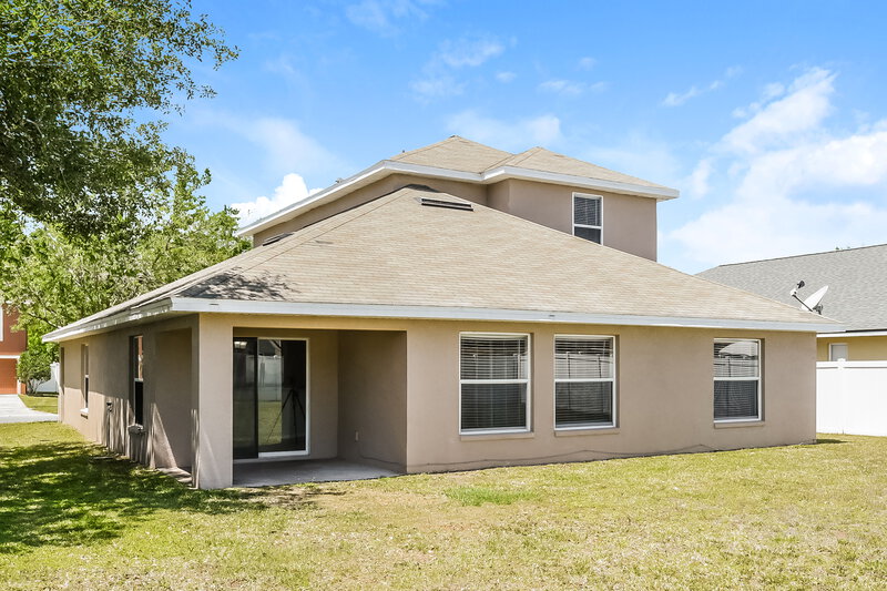 2,530/Mo, 3103 Turnberry Blvd Kissimmee, FL 34744 Rear View