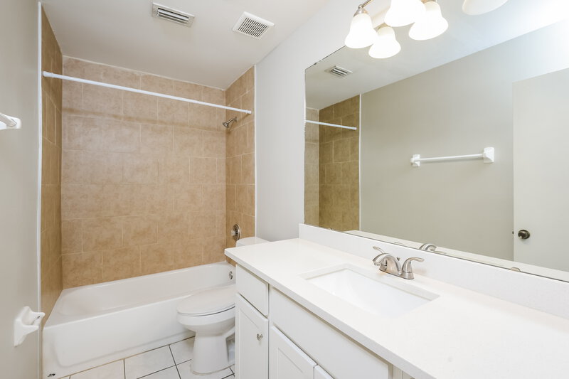 3,130/Mo, 10420 Cresto Delsol Cir Orlando, FL 32817 Bathroom View