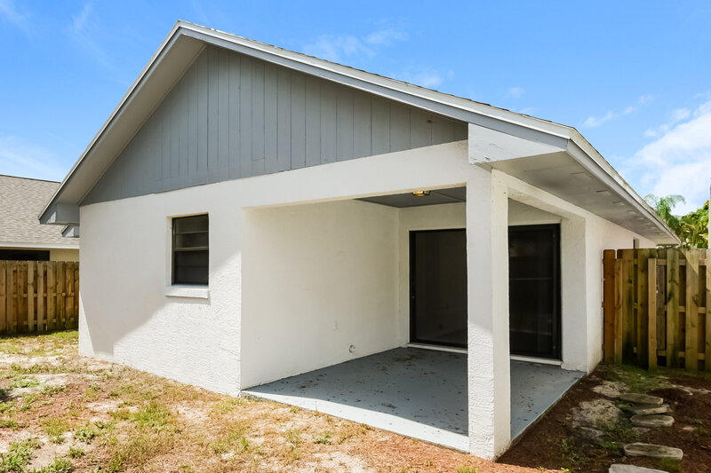3,130/Mo, 10420 Cresto Delsol Cir Orlando, FL 32817 Rear View