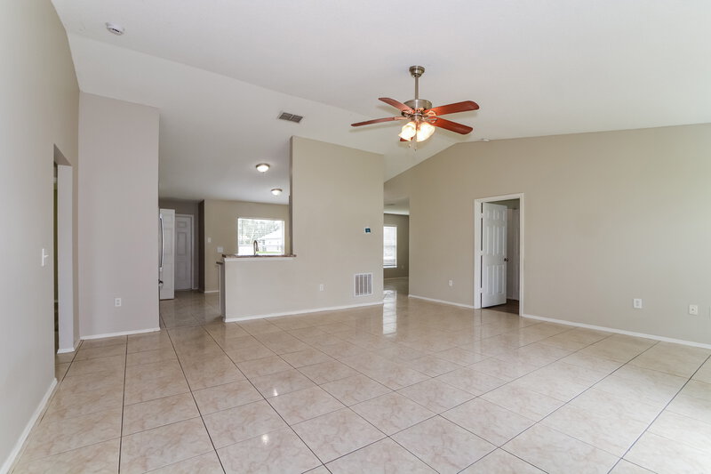 1,915/Mo, 905 Louvre Ct Kissimmee, FL 34759 Living Room View 2