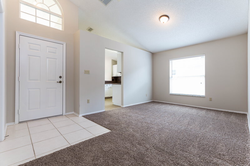 2,395/Mo, 338 Lakebreeze Cir Lake Mary, FL 32746 Living Room View