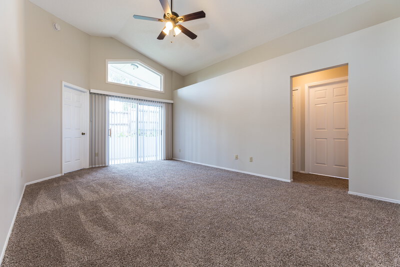 2,395/Mo, 338 Lakebreeze Cir Lake Mary, FL 32746 Living Room View 2
