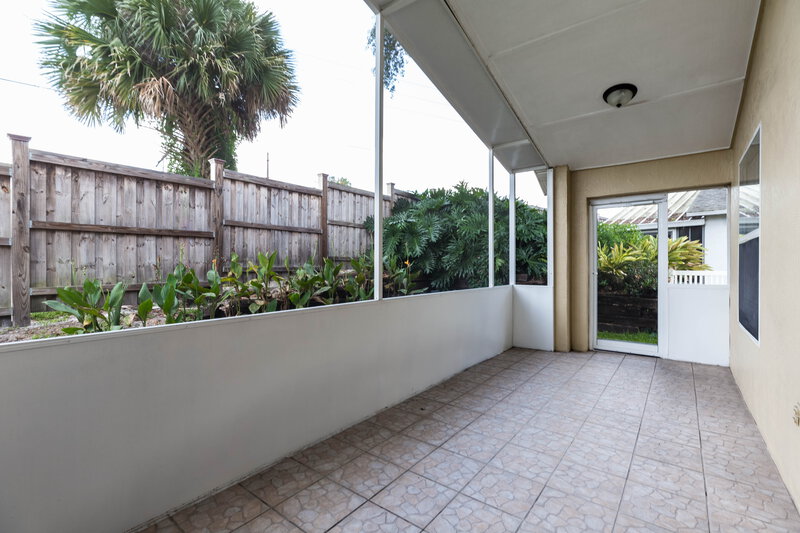 2,395/Mo, 338 Lakebreeze Cir Lake Mary, FL 32746 Covered Porch View