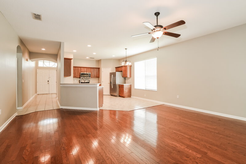 2,325/Mo, 202 Savannah Park Loop Casselberry, FL 32707 Living Room View
