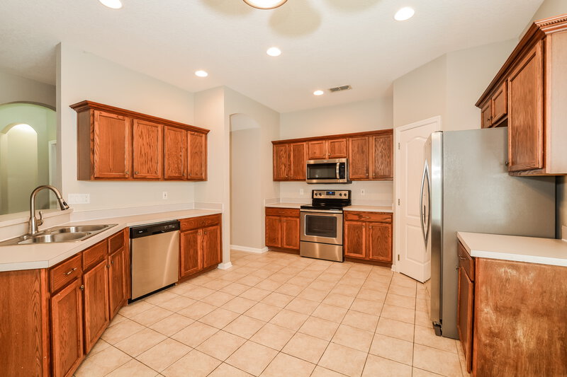 2,325/Mo, 202 Savannah Park Loop Casselberry, FL 32707 Kitchen View