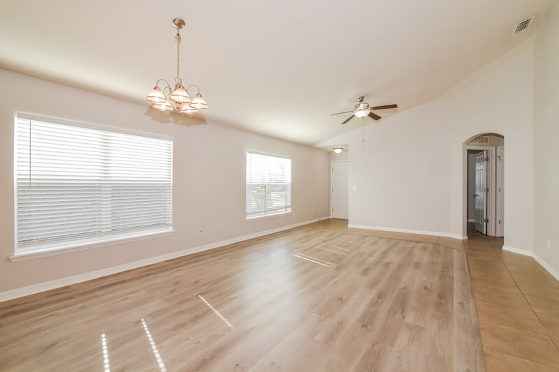 2,495/Mo, 907 Muirwood Way Winter Garden, FL 34787 Living Room View 2
