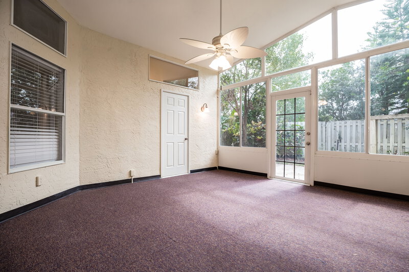1,920/Mo, 14745 Traders Path Orlando, FL 32837 Screen Porch View