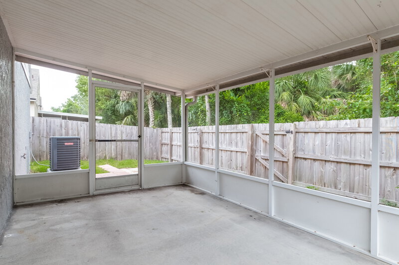 2,085/Mo, 351 Placid Lake Dr Sanford, FL 32773 Sun Room View