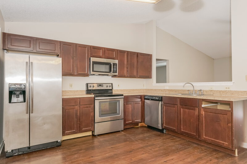 3,120/Mo, 1561 Ortega Ave Deltona, FL 32738 Kitchen View 2
