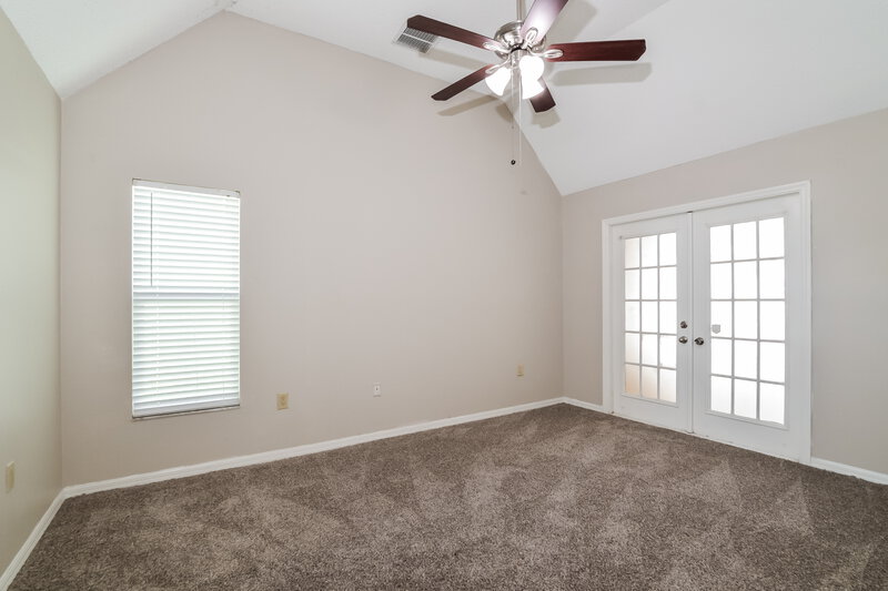 1,795/Mo, 58 Lake Daisy Blvd Winter Haven, FL 33884 Main Bedroom View
