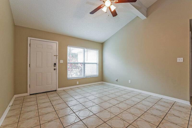 2,170/Mo, 692 Floral Dr Kissimmee, FL 34743 Living Room View