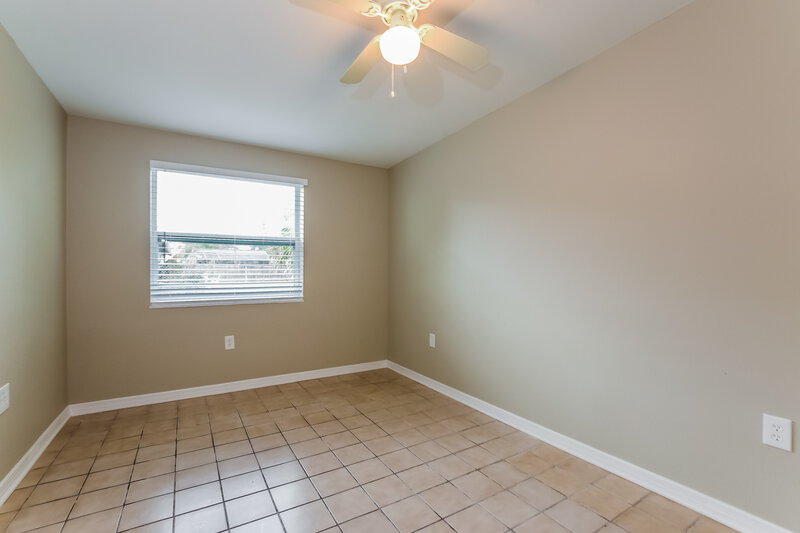 2,170/Mo, 692 Floral Dr Kissimmee, FL 34743 Bedroom View 2