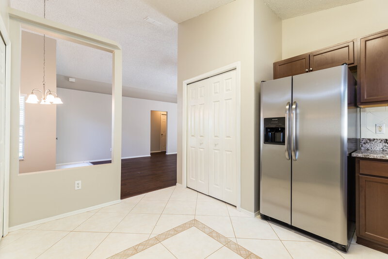 2,515/Mo, 837 Shell Ln Longwood, FL 32750 Kitchen View