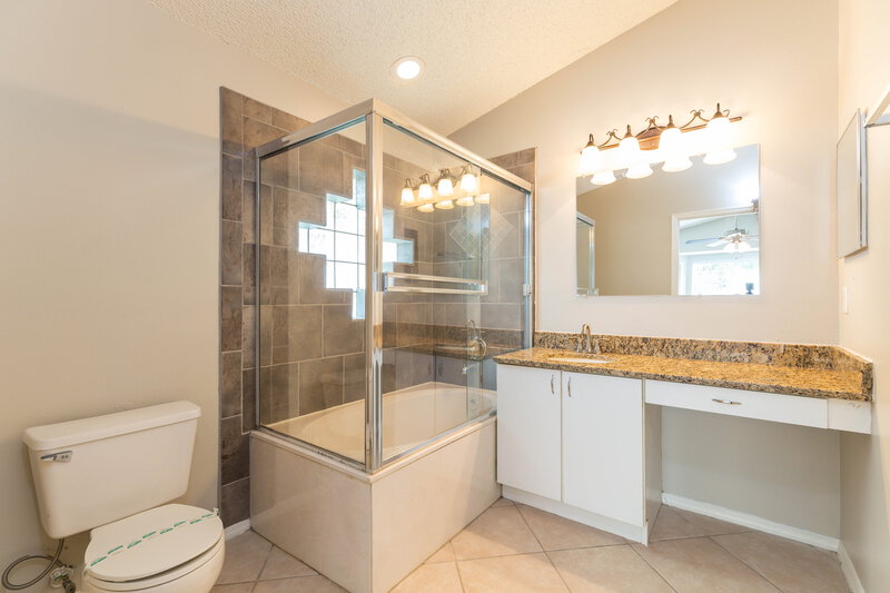 2,515/Mo, 837 Shell Ln Longwood, FL 32750 Master Bathroom View