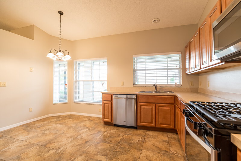 1,760/Mo, 2502 Tandori Cir Orlando, FL 32837 Kitchen View 3