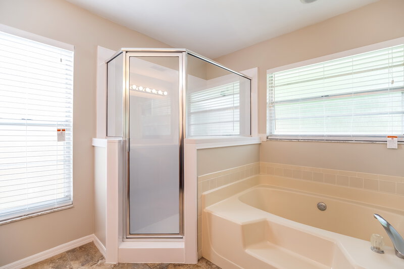 1,760/Mo, 2502 Tandori Cir Orlando, FL 32837 Master Bathroom View 2