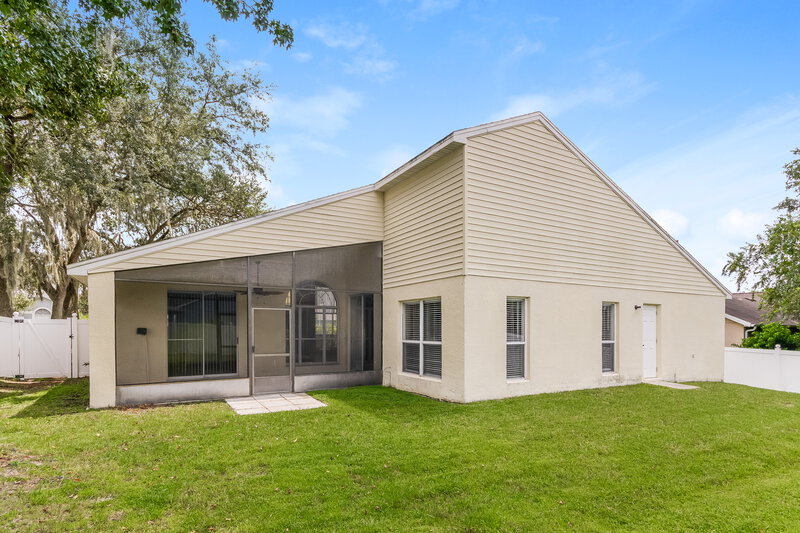 2,390/Mo, 1252 Twin Rivers Blvd Oviedo, FL 32766 Rear View