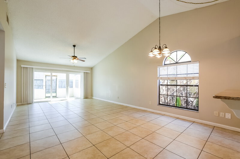 2,265/Mo, 1006 Burnett St Oviedo, FL 32765 Dining Room View