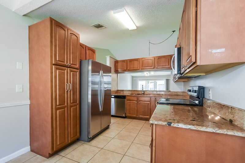 2,265/Mo, 1006 Burnett St Oviedo, FL 32765 Kitchen View