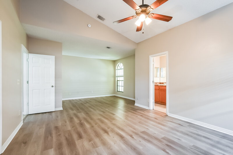 2,265/Mo, 1006 Burnett St Oviedo, FL 32765 Main Bedroom View 2