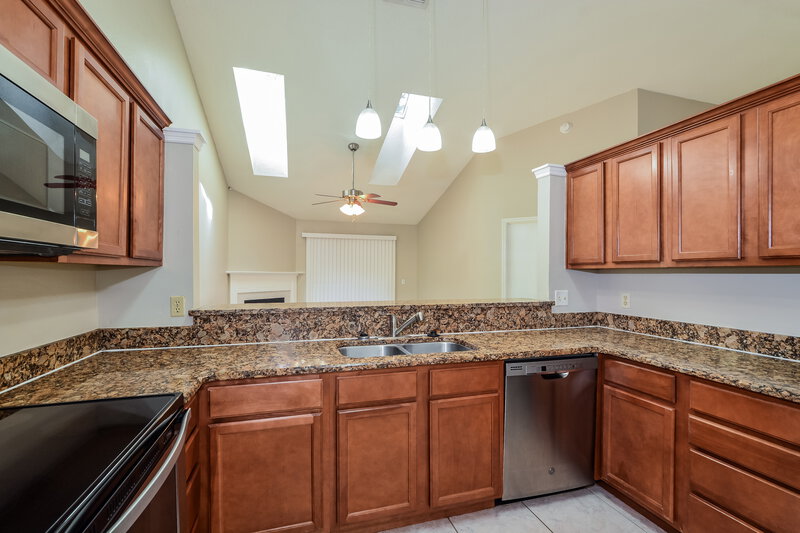 2,485/Mo, 2276 Grand Tree Ct Lake Mary, FL 32746 Kitchen View